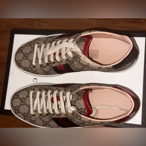 BRAND NEW GUCCI Women's Ace GG Supreme Canvas Low Top Lace Up Sneakers - 36.5 - Picture 2 of 7